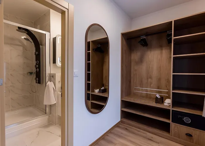 Hotel Deluxe & Kreis 4 Zürich