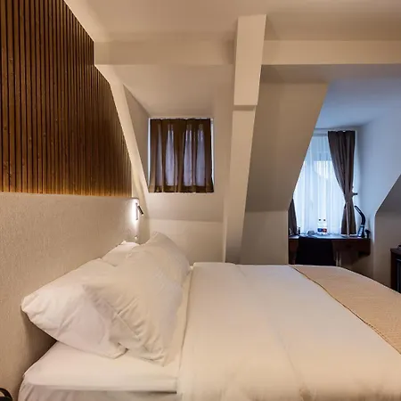 Deluxe & Kreis 4 * Zurich