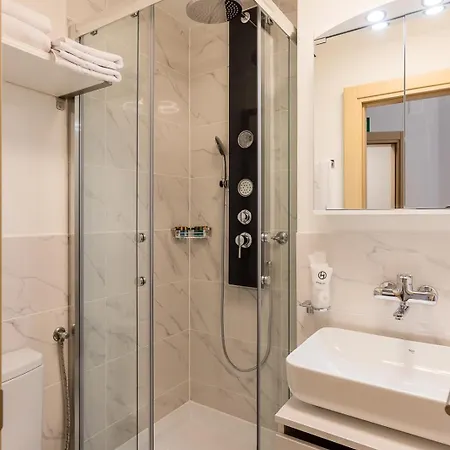 Hotel Deluxe Appart&hotel Kreis 4 *