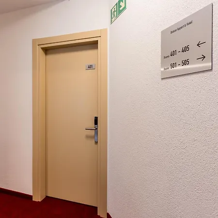 Deluxe & Kreis 4 Zurich