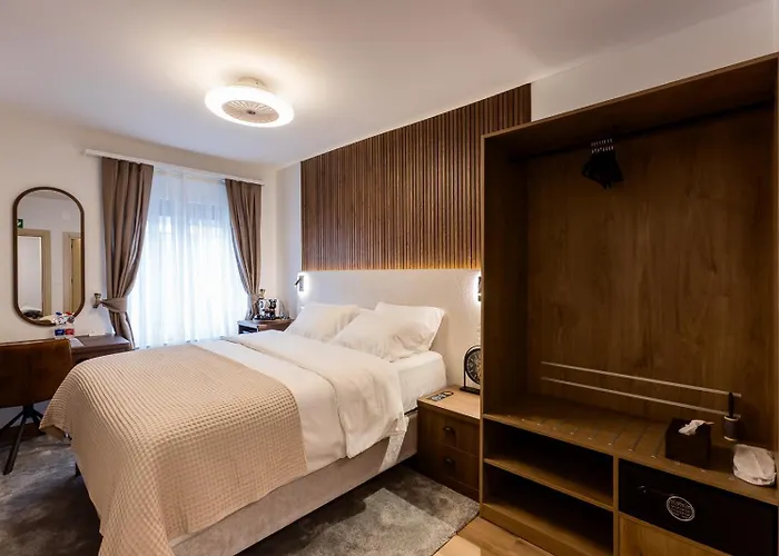 Deluxe & Kreis 4 Hotel Zurich