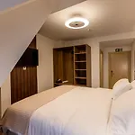 Hotel Deluxe & Kreis 4 Zurich