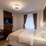 Deluxe & Kreis 4 * Zurich