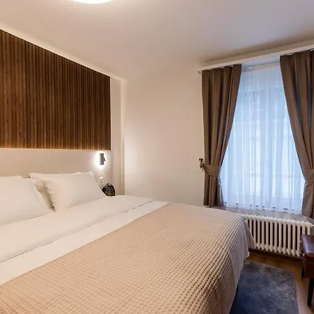 Hotell Deluxe & Kreis 4