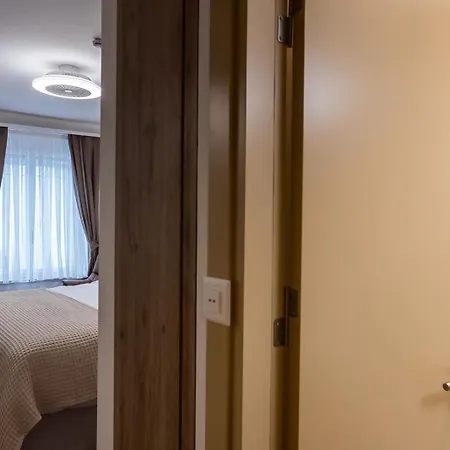 Hotell Deluxe & Kreis 4 Zürich