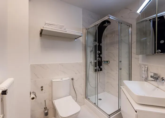 호텔 Deluxe & Kreis 4